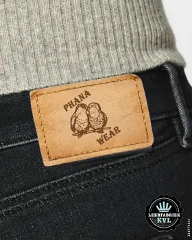 Parche De Cuero Con Logo